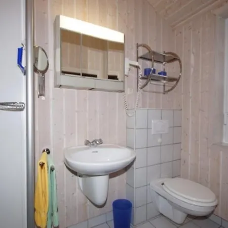 4 Personen Mit Privatem Bootsteg, Direkter Seelage, Kanu Und Sauna In Prázdninový dům